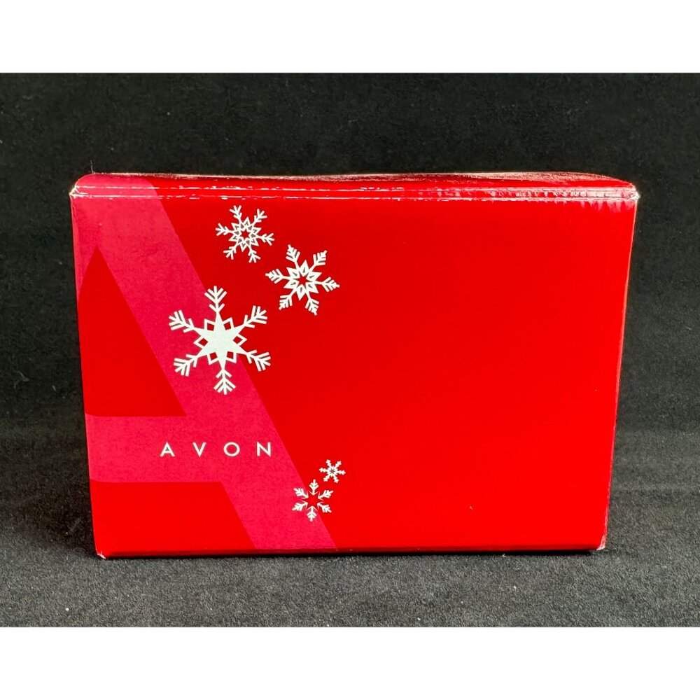 Avon Crocheted Lace Ornament Angels 13 inches White Gold Bow in Box F32908-1 - Picture 8 of 15